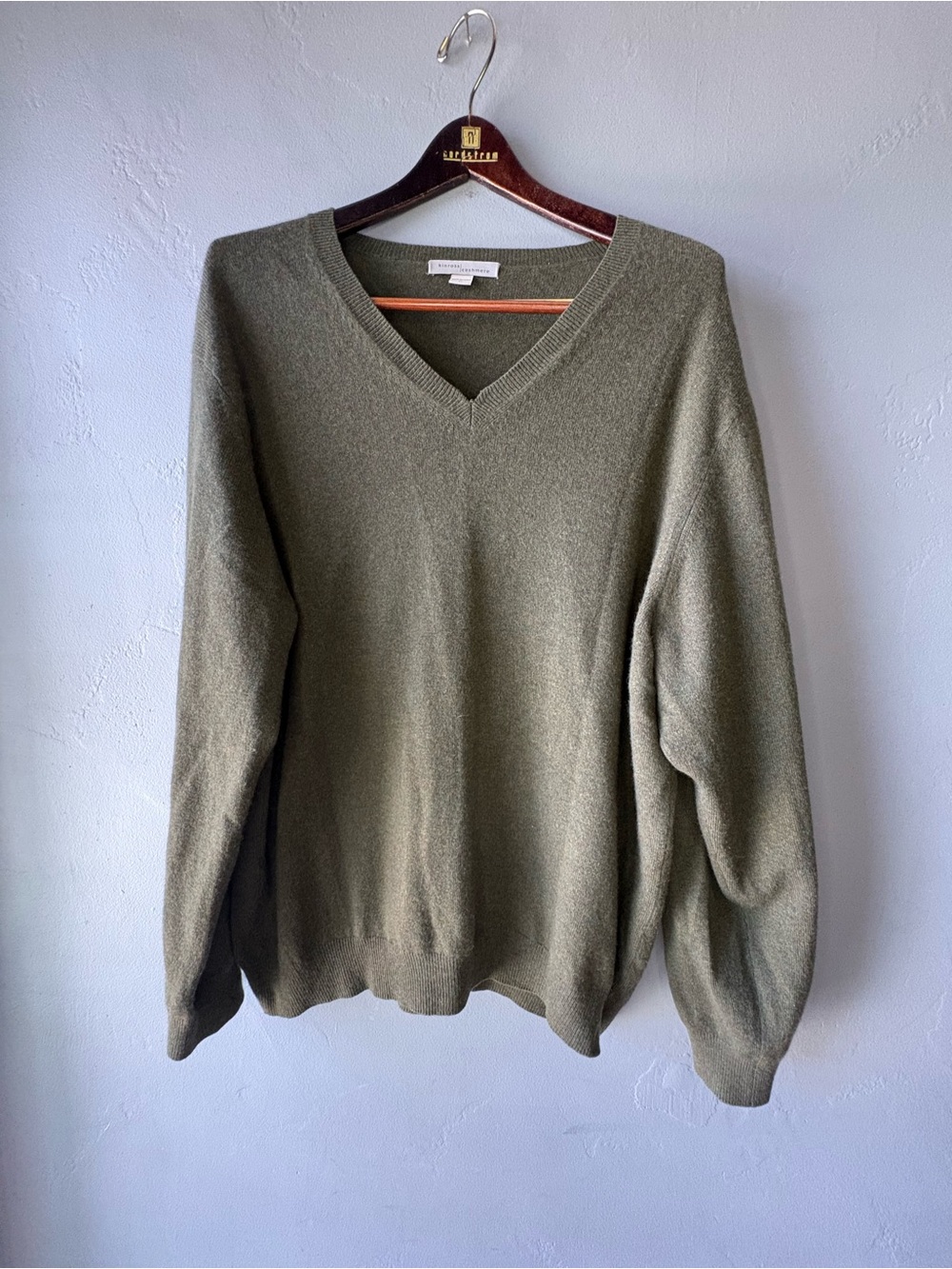 Kinross Cashmere V-Neck Green Sweather ~ Size XL
